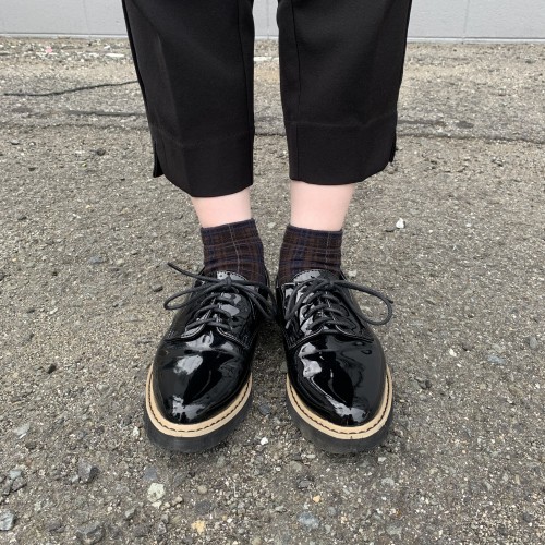 すぐに ポップ 戦略 靴下 屋 ミオ Amorascriancas Org