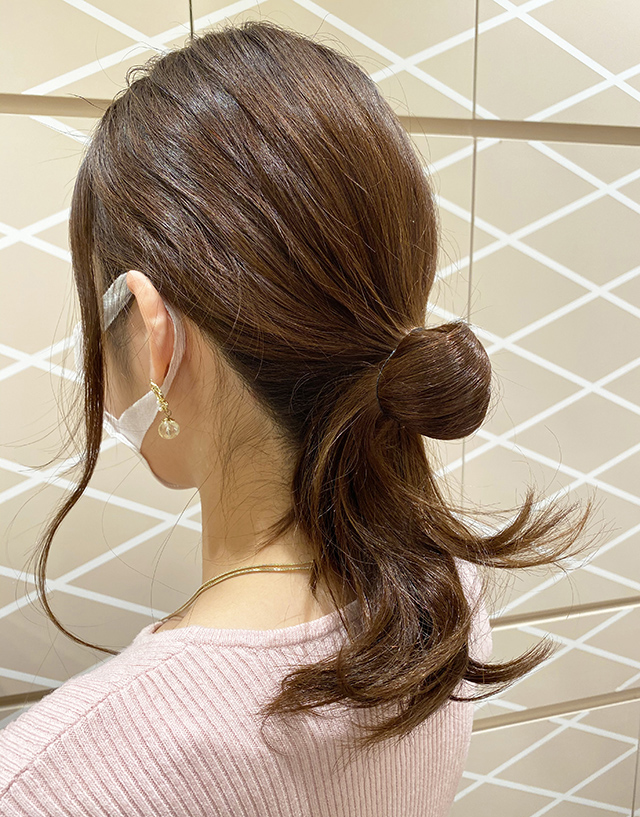 シュシュを使った今流行りの簡単ヘアアレンジ特集 Mio プラス ミオ シュシュを使った今流行りの簡単ヘアアレンジ特集 Mio プラス ミオ